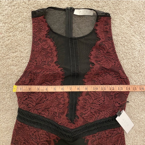 ASTR the label NWTs black and maroon lace cocktail mini dress - Picture 6 of 7